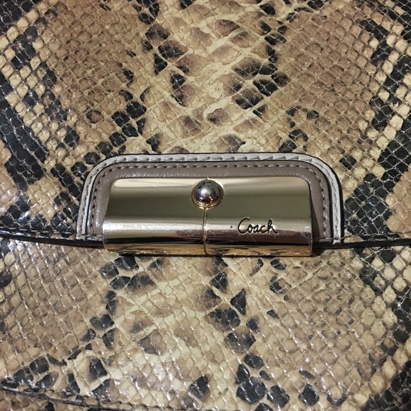 { Coach } Kristin Python Embossed Crossbody - Picture 4 of 8
